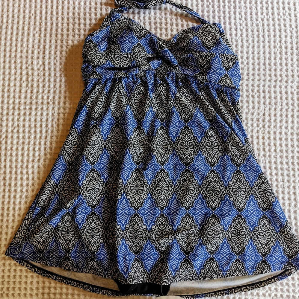 Garnet Hill 10 One-piece Swimsuit Blue skirted bathingsuit Built-in bra halter
